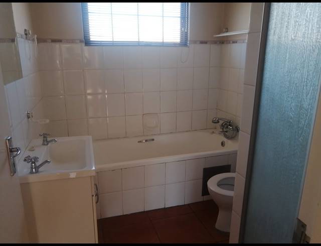 2 BEDROOM SIMPLEX RENTED IN MEYERSDAL